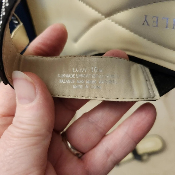 Laura Ashley La Ivy Black Low Wedge slip on Sandals size 10M - Picture 3 of 6